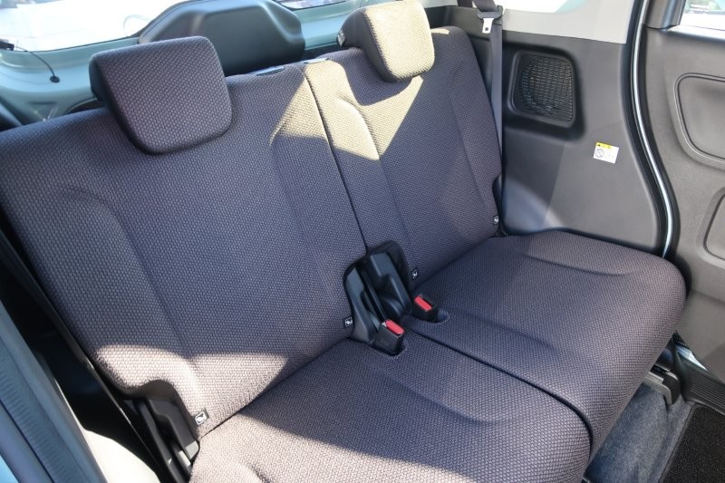 後席もゆったり乗れる室内空間