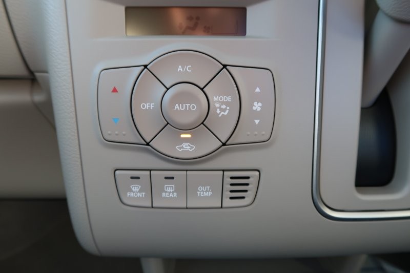 オートエアコンで風量自動調節