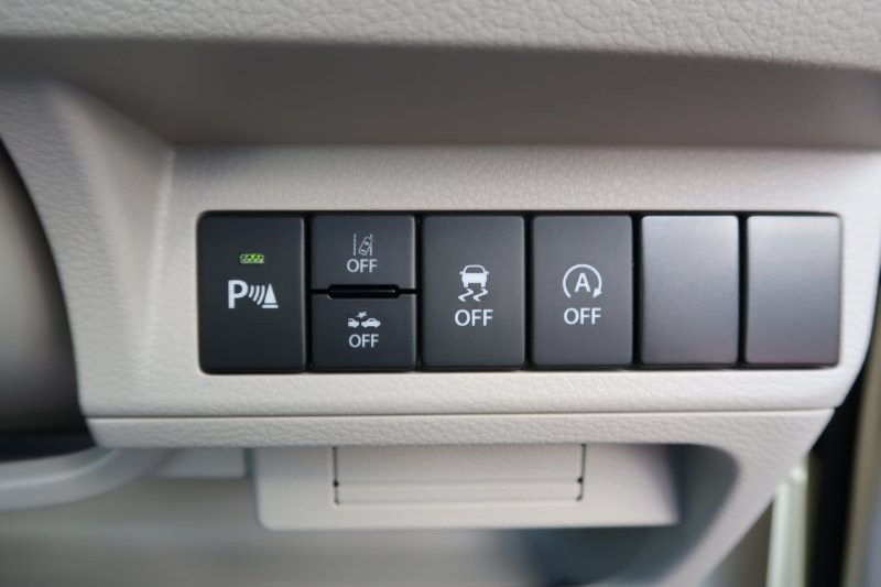 衝突軽減ブレーキ搭載