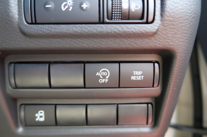 アイドリングストップで余計な燃料消費を抑える