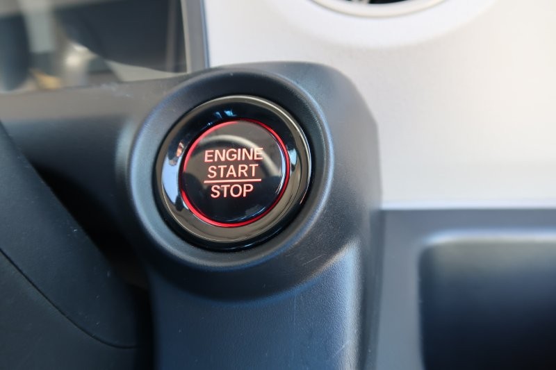 プッシュスタートで鍵の出し入れなし