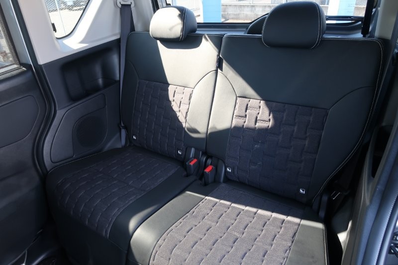 後席もゆったり乗れる室内空間