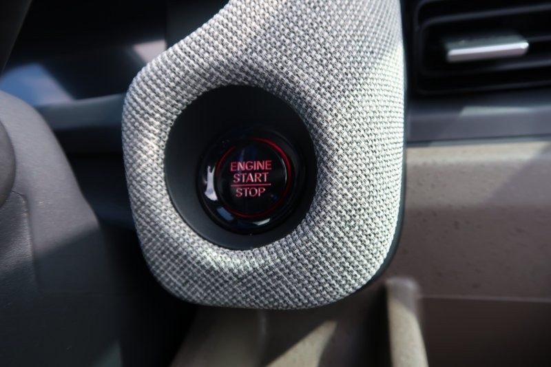 プッシュスタートで鍵の出し入れなし