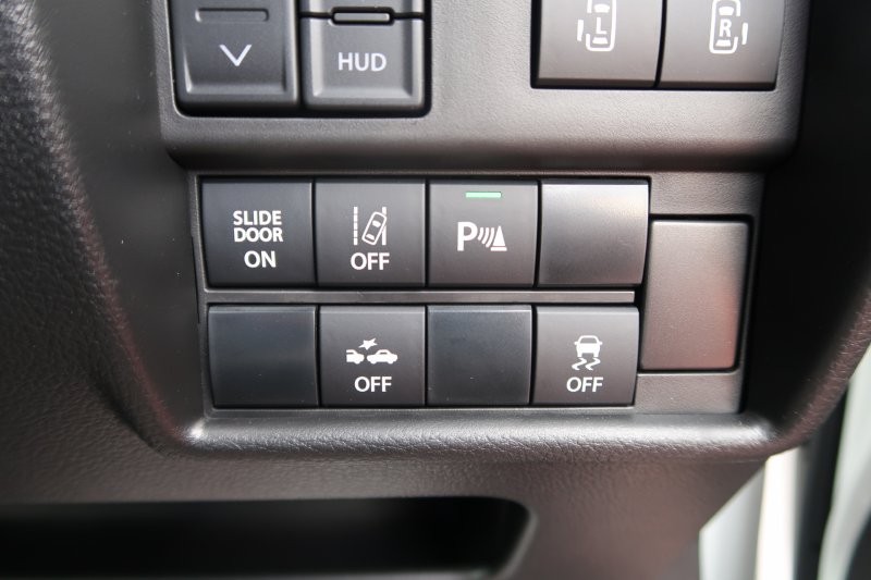 衝突軽減ブレーキ搭載