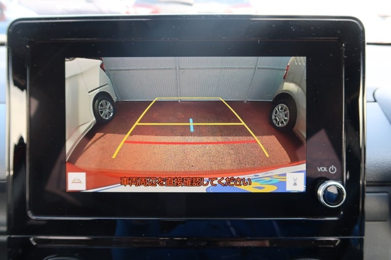 バックモニターで駐車をアシスト