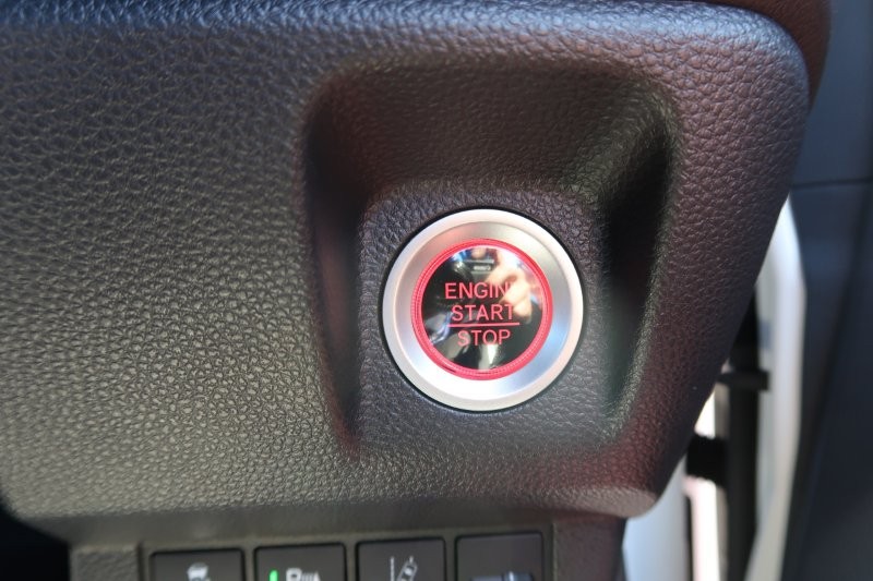 プッシュスタートで鍵の出し入れなし