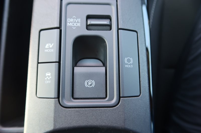 電子制御のパーキングブレーキ