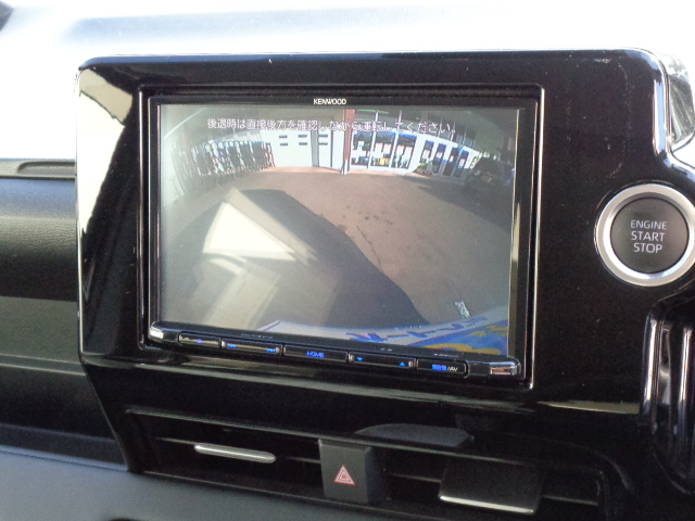 ８インチフルセグナビ　バックカメラ表示