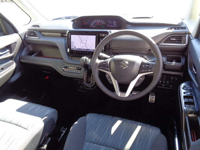 革巻ステアリング　フルオートエアコン