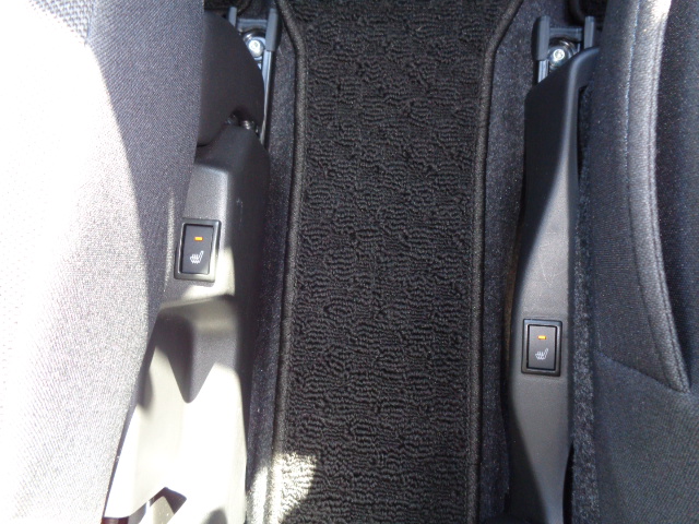 運転席＆助手席シートヒーター