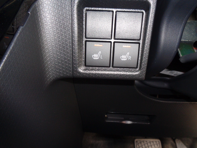 運転席＆助手席シートヒーター