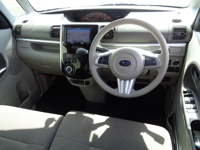 フロントベンチシート　フルオートエアコン