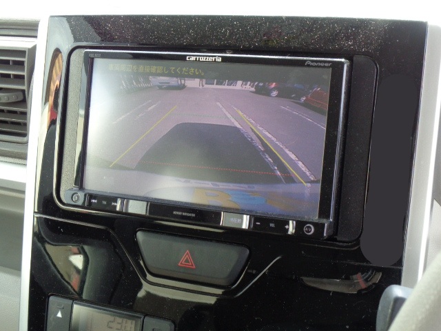 ７インチナビ　バックカメラ表示
