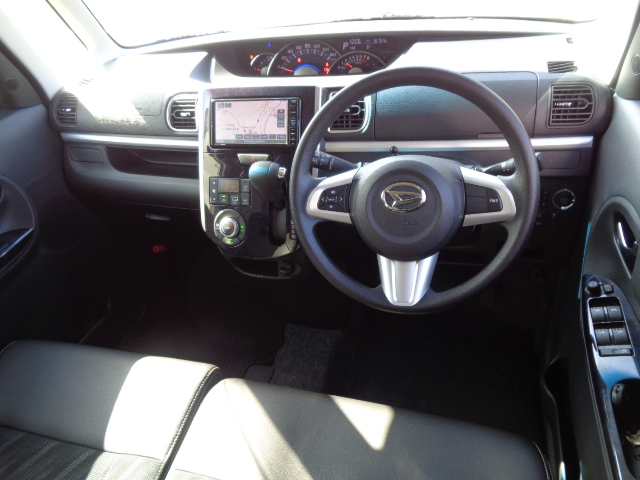 フロントベンチシート　フルオートエアコン