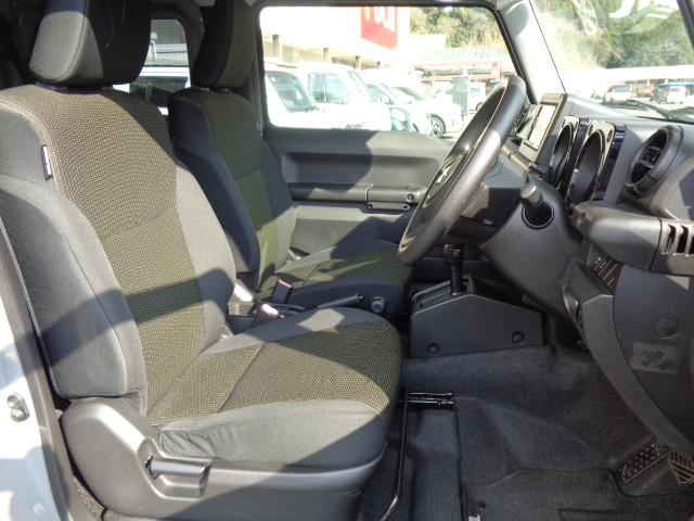 運転席＆助手席シートヒーター付き