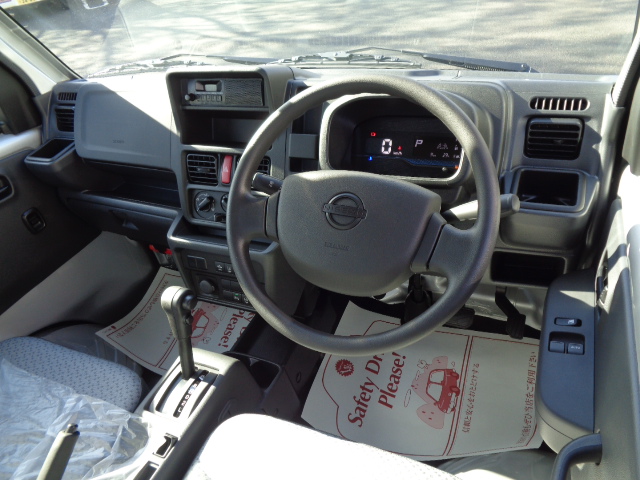 運転席＆助手席エアバッグ　デジタルメーターディスプレイ