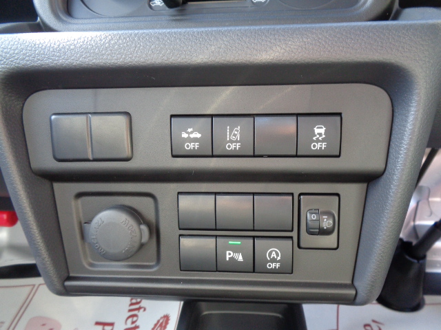 エマージェンシーブレーキ　アイドリングストップ