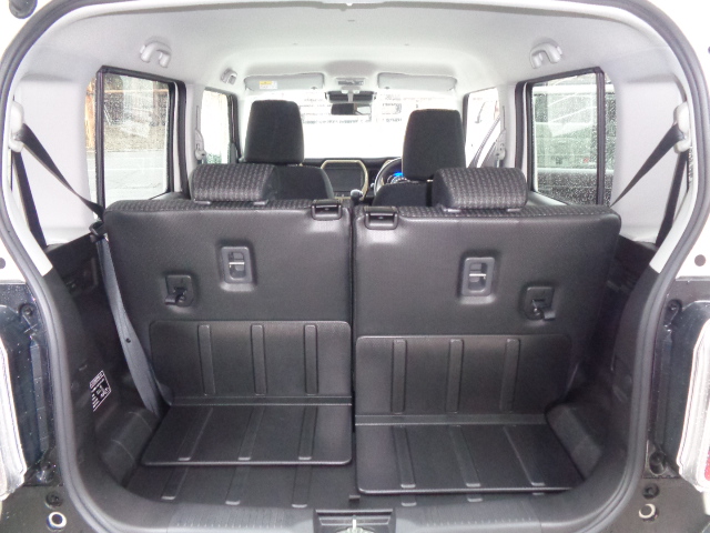 ラゲッジスペース