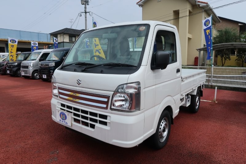 4WD MT車