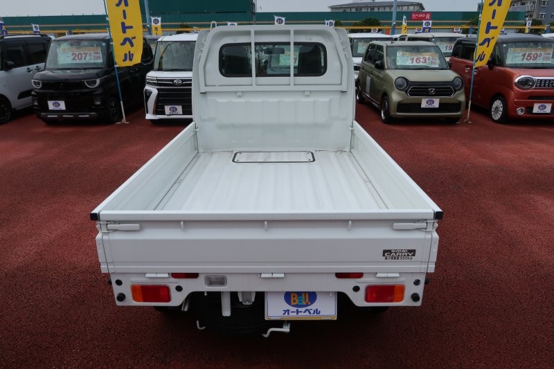 低床の荷台で積み下ろししやすい　　　　T.O