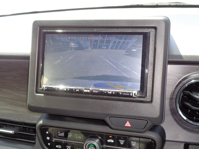 ７インチナビ　バックカメラ表示