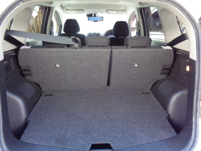 ラゲッジスペース