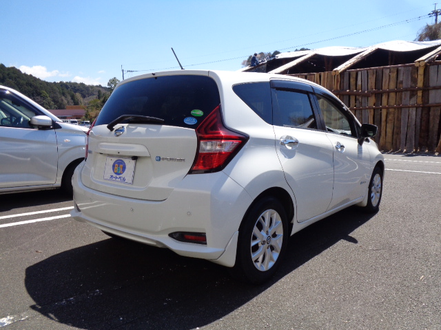 踏み間違い防止アシスト　アラウンドビューモニター　アルミ