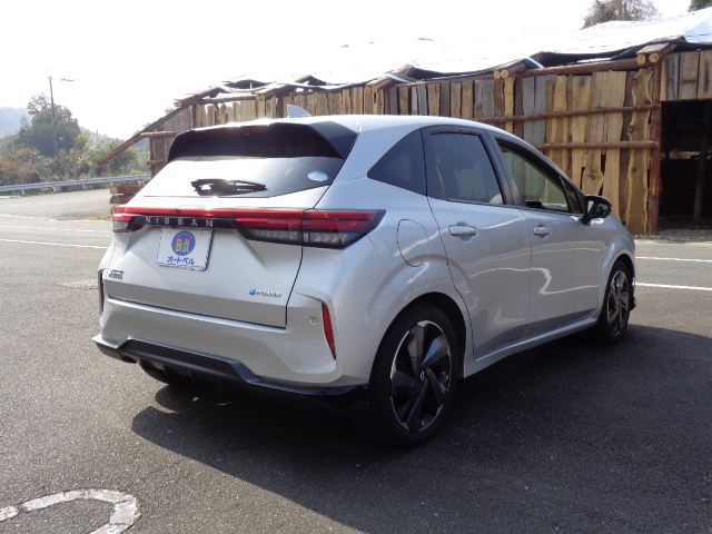 フロント＆バックソナー　アラウンドビューモニター　アルミホイール