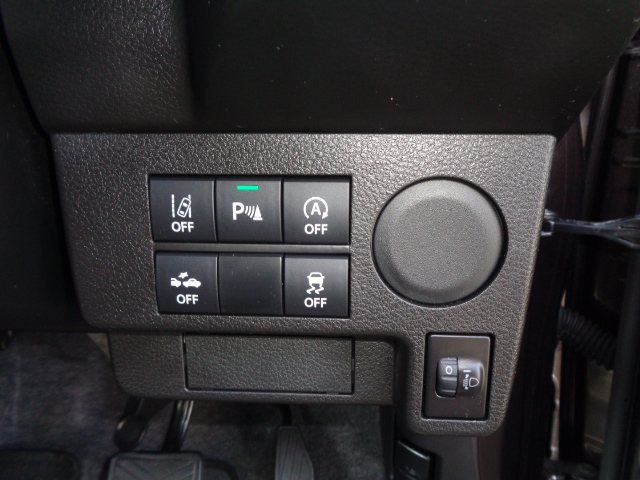 リヤパーキングセンサー　アイドリングストップOFFスイッチ　デュアルカメラブレーキサポート