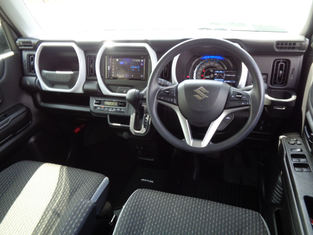 フロントセパレートシート　フルオートエアコン