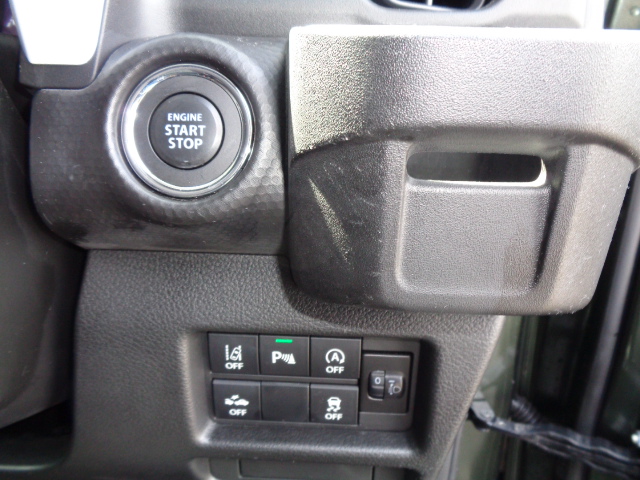 プッシュスタート　デュアルカメラブレーキサポート　アイドリングストップOFFスイッチ