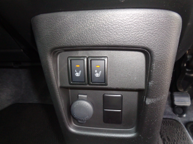 運転席＆助手席シートヒーター