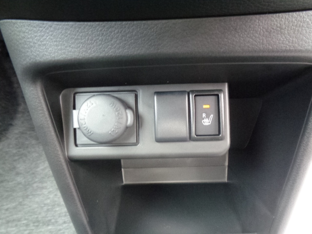 運転席シートヒーター