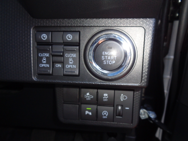 両側パワースライドドア　プッシュボタンスタート　スマートアシスト