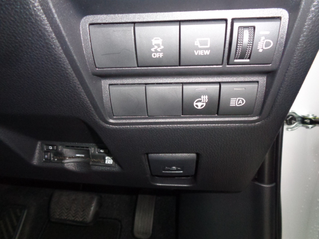 ＥＴＣ2.0車載器　ステアリングヒーター　オートハイビーム