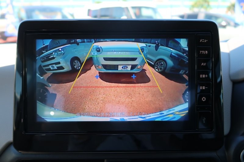 バックモニターで駐車をアシスト
