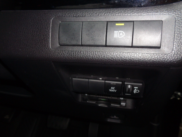 オートハイビーム　ＡＣ１００Ｖスイッチ　ＥＴＣ車載器