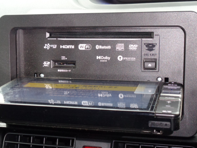 ＣＤ・ＤＶＤ再生　BluetoothAudio付　フルセグ