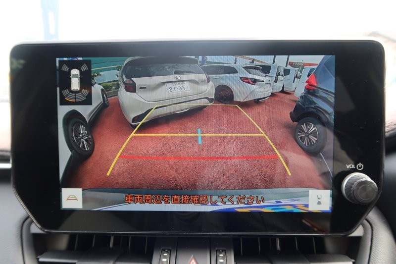 バックモニターで駐車をアシスト