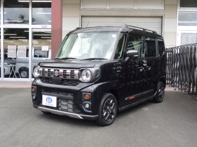 ＨＹＢＲＩＤ　ＸＺ　デュアルセンサーブレーキサポートⅡ　ＬＥＤヘッドランプ＆フォグランプ　ルーフレール付