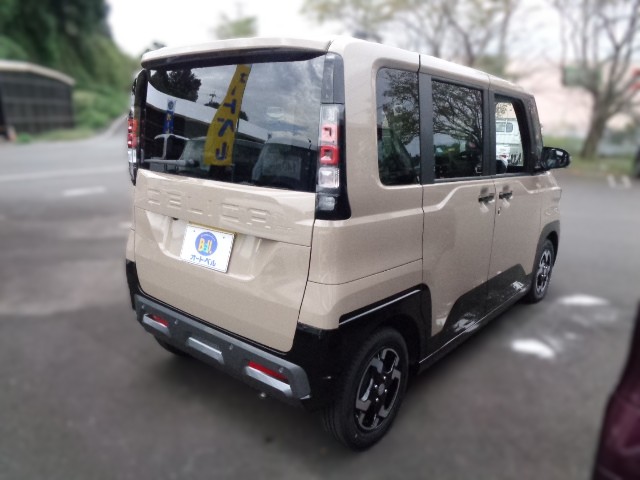 パーキングセンサー　アルミホイール　両側電動スライドドア