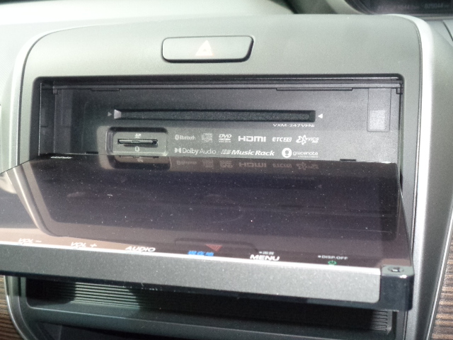 ＣＤ・ＤＶＤ再生　BluetoothAudio付　フルセグ