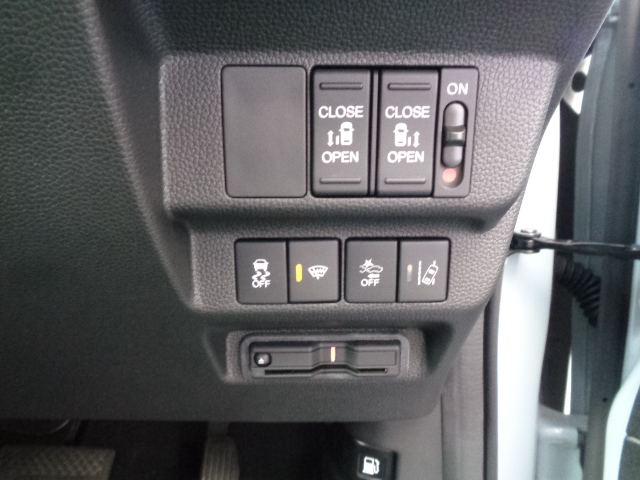 両側電動スライドドア　ホンダセンシング　ＥＴＣ車載器