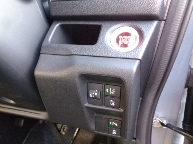 プッシュスタート　ホンダセンシング　リアパーキングセンサー
