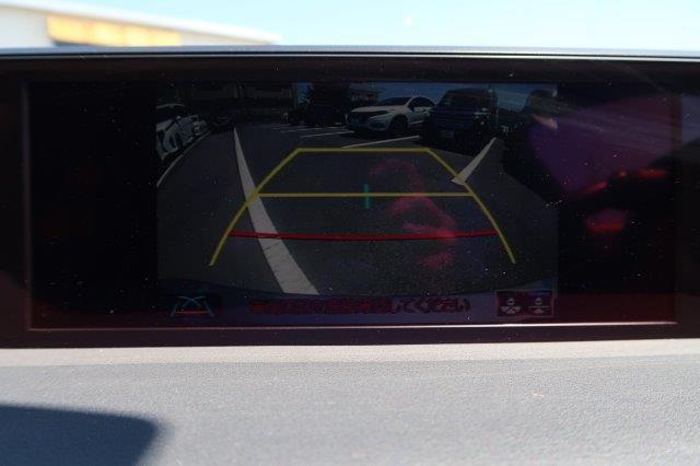 バックモニターで駐車をアシスト