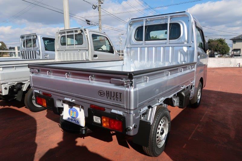 コーナーセンサーで障害物をお知らせ