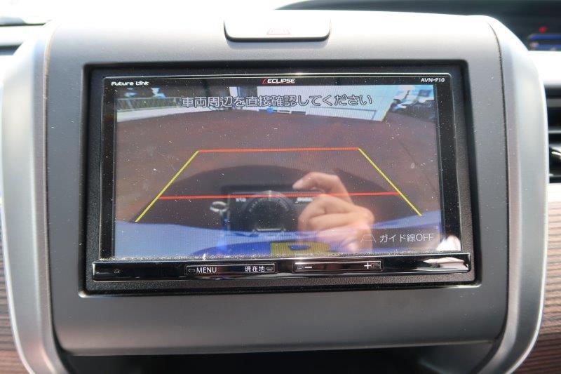 バックモニターで駐車をアシスト