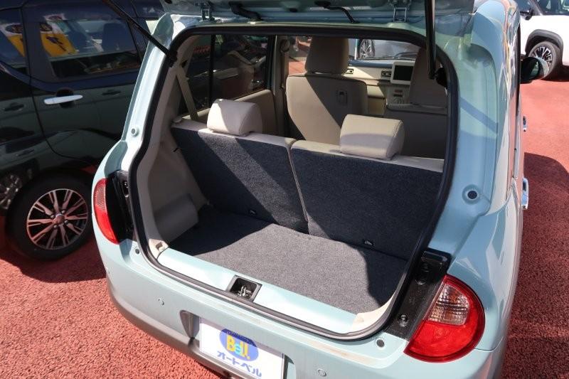 乗せる荷物に合わせてシートアレンジ可能　　　T.O
