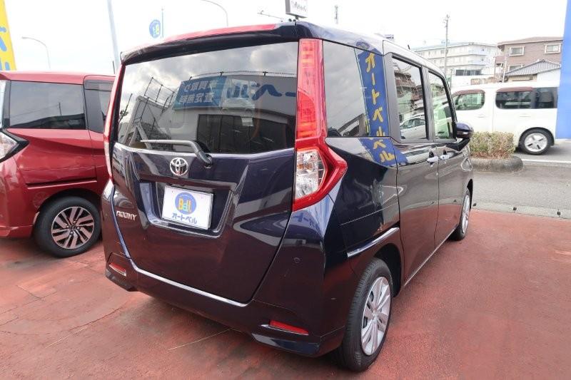 コーナーセンサーで障害物をお知らせ