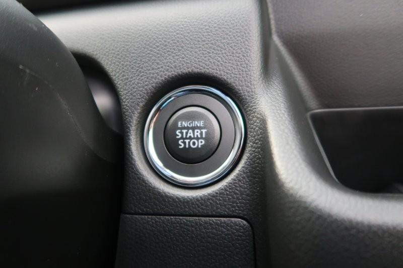 プッシュスタートで鍵の出し入れなし